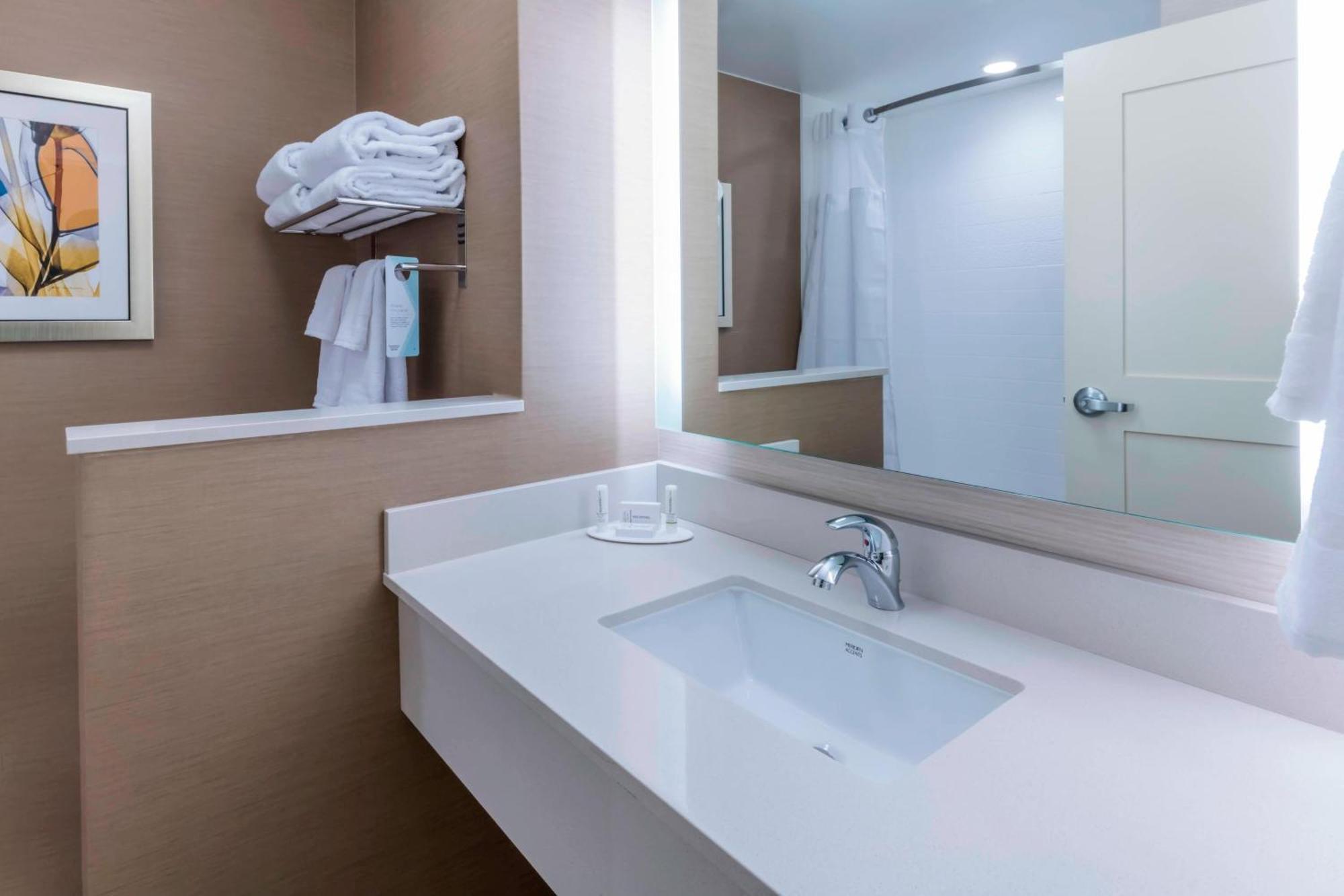 Fairfield Inn & Suites By Marriott Boston Marlborough/Apex Center Esterno foto